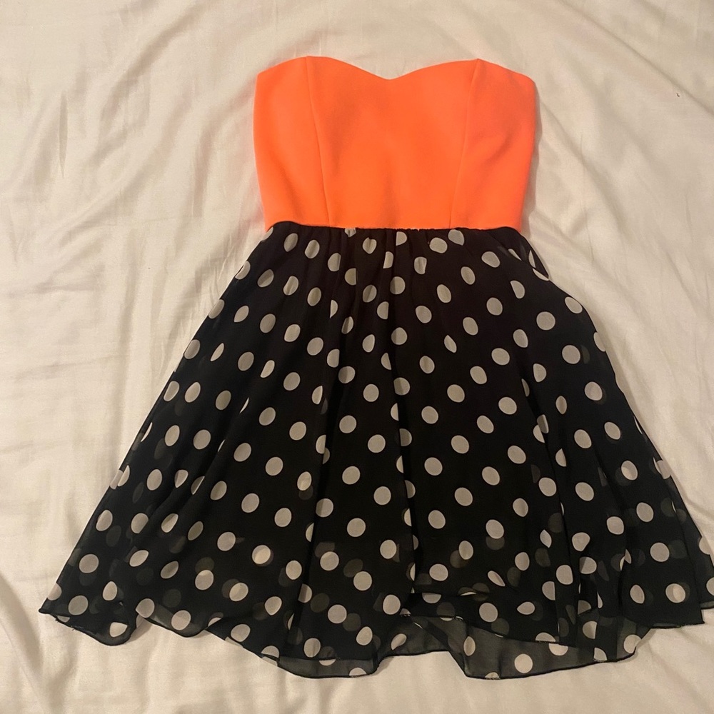 COPY - Polka dot strapless short dress